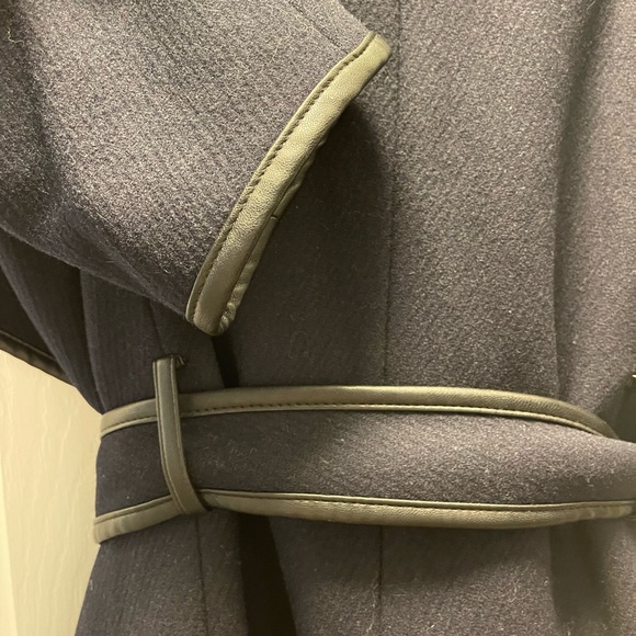 Women's DKNY wool Coat - Never worn - Picture 9 of 12